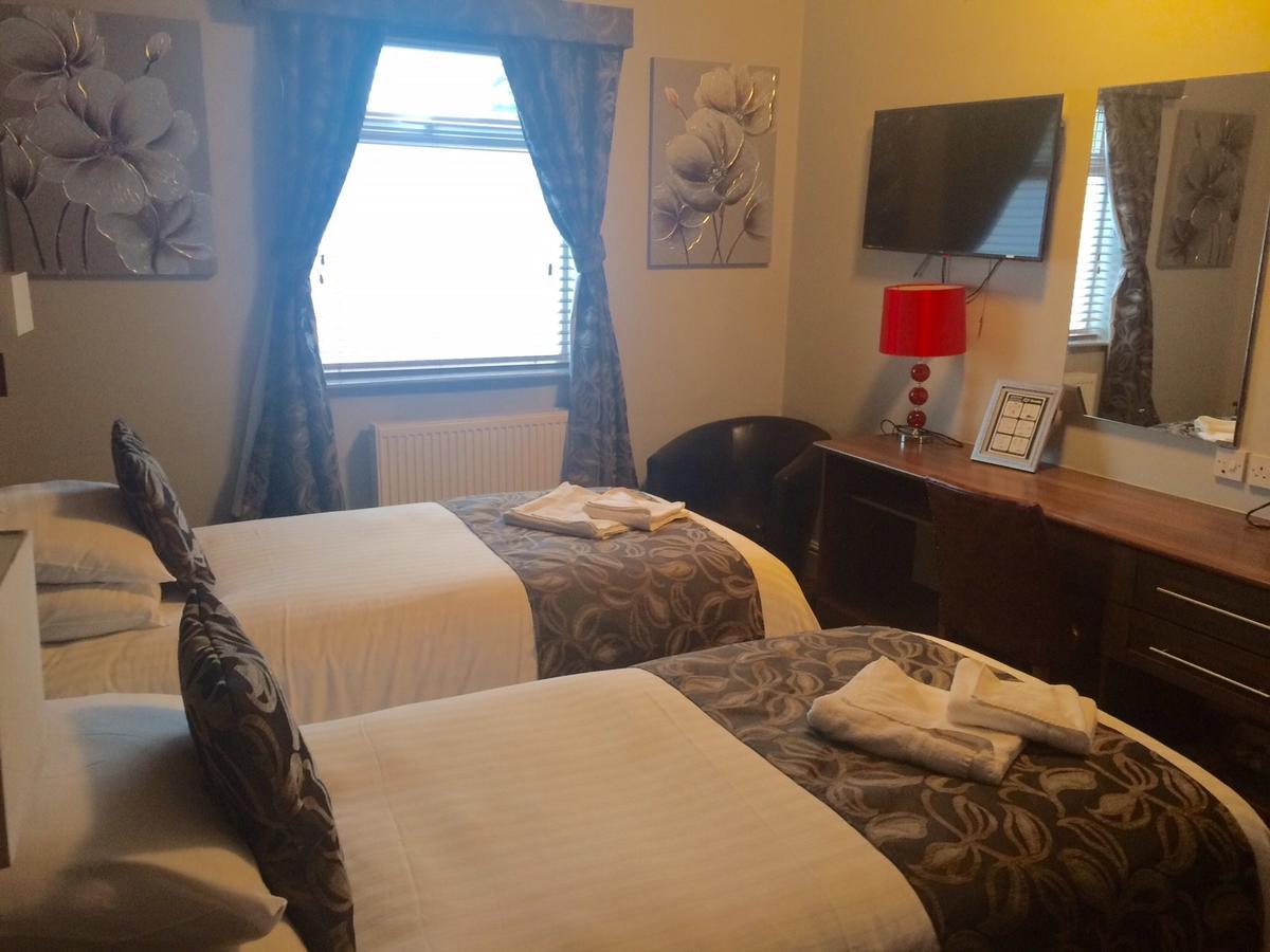The Griffin Inn St Helens  Extérieur photo