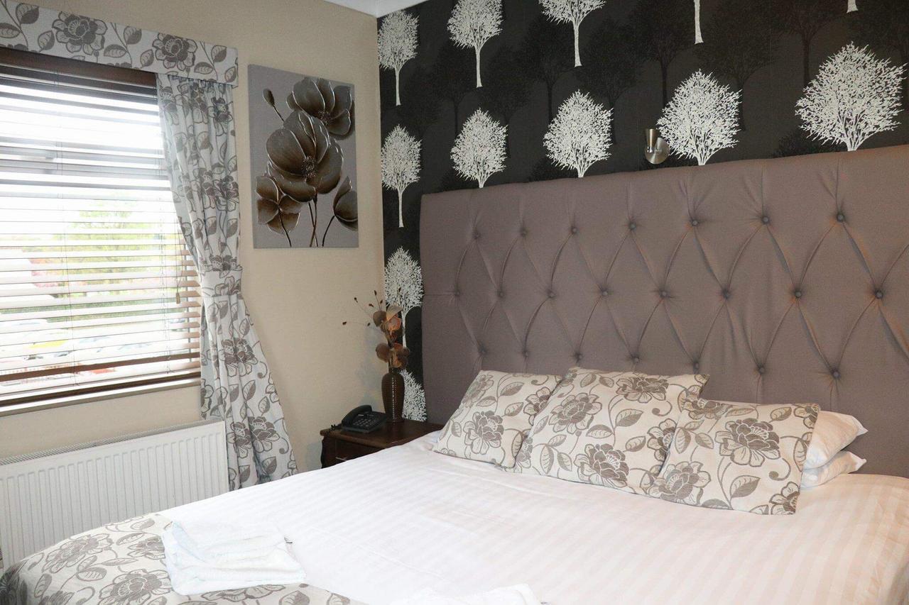 The Griffin Inn St Helens  Extérieur photo
