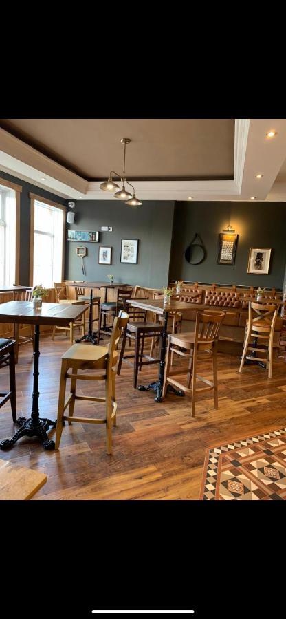 The Griffin Inn St Helens  Extérieur photo